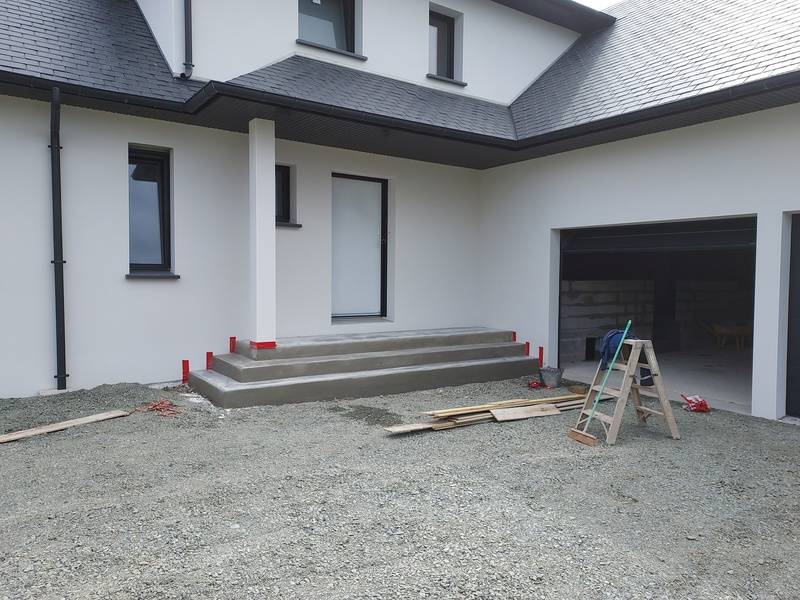 construction maison neuve avec clôture (2)