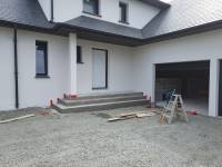 construction maison neuve avec clôture (2)